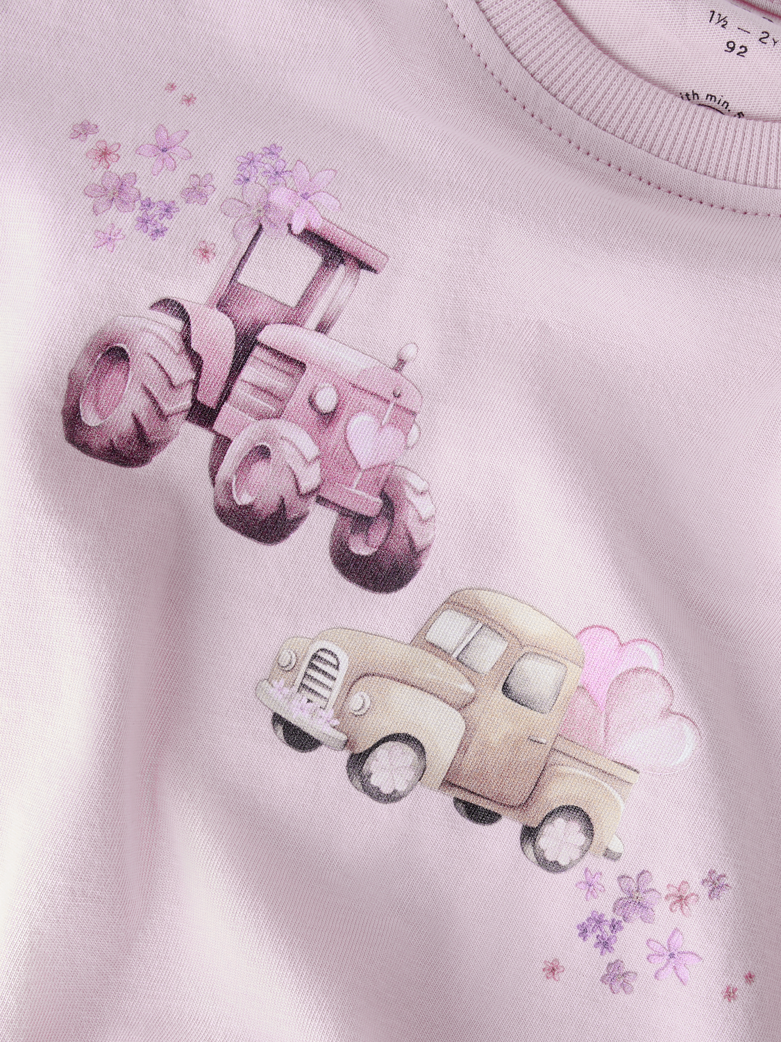 model_shot-front_full